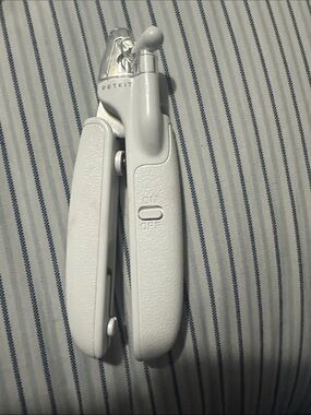 PETKIT White Pet Nail Clippers with Light